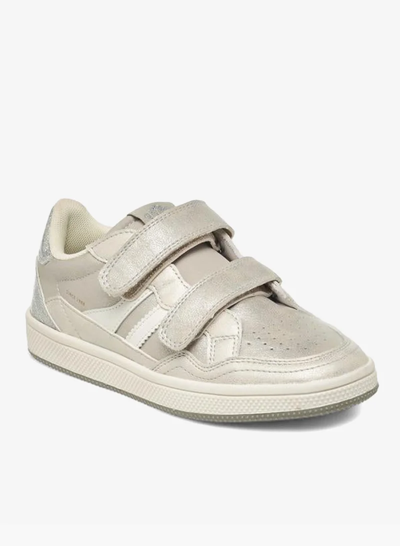 لي كوبر حذاء رياضي بناتي بشريط لاصق وتفاصيل لامعة